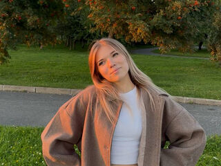 webcam chat room MichaelaFox