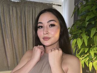 masturbating camgirl MilaYumi