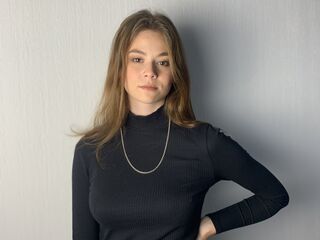 nude webcamgirl picture MildredCooling