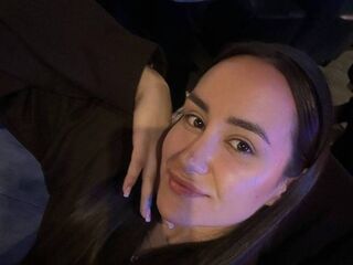 masturbating cam girl MillaFord