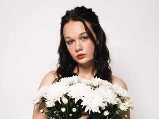 topless webcam girl MirandaSakihara