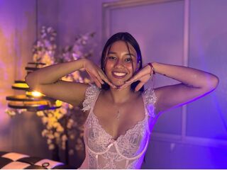 camgirl chat room MitchelShay