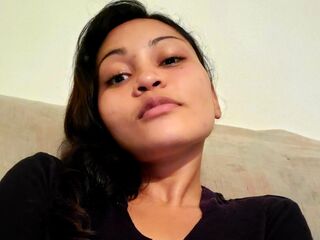 camgirl fingering bald pussy MonamiSmith