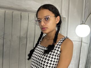 beautiful girlcam MonitaHard