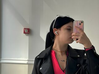 naughty camgirl masturbating with vibrator PeaceHeming