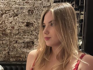 fingering girl cam PinkDDLuna