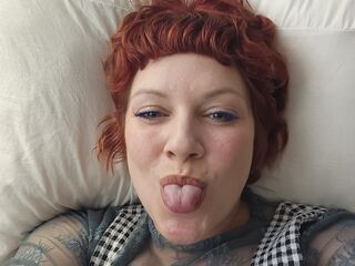 chat live cam PoppyKryze