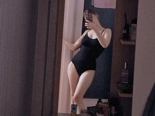 adult livecam RinaAlmons