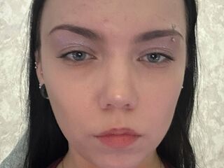 beautiful girl cam RoniRopes