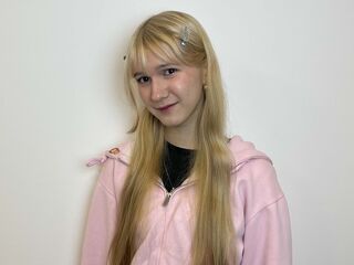 naughty camgirl masturbating with dildo RosalieHouman