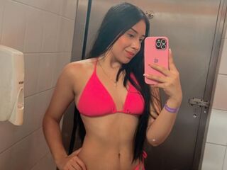 topless webcam girl RoxanneBlair