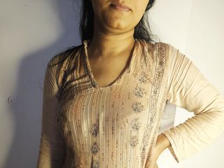 naughty RubbynaKhan
