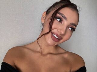 girl topless RubySchlussel