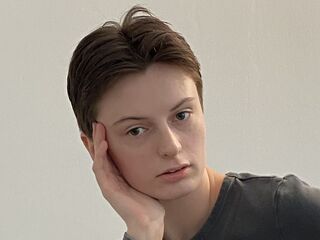 hot naked webcam girl RufinaTavolario