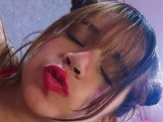 camgirl playing with dildo SabrinaBlue