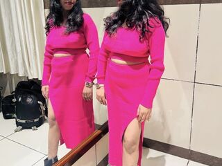 webcam live SanyaGoyal