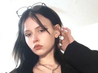 naked webcamgirl picture SaraHillton