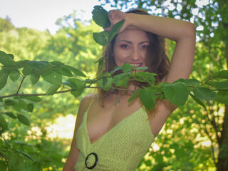 mastubating web cam girl SarraNoir