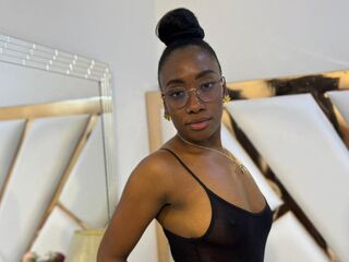 jasmin nude chat SelenaHadid