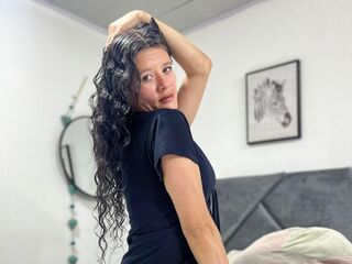 jasmin live cam SereneBaqu