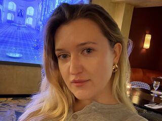 striptease cam SkyAmy