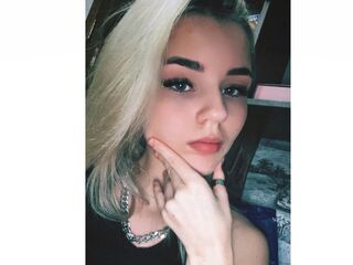 naked cam girl masturbating SoledadGoodsite