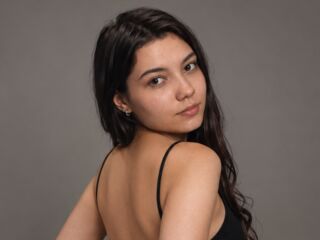 naked cam girl SophieShark