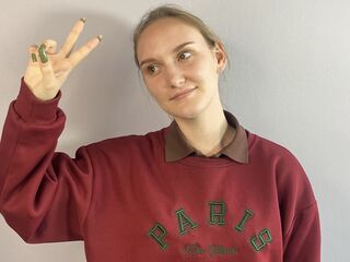 naked webcam girl video SummerEllie