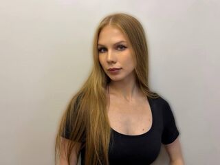 nude camgirl photo SusieAlvia