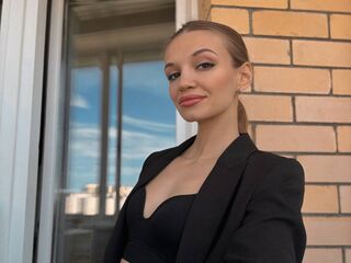 chat room SuzanUemura