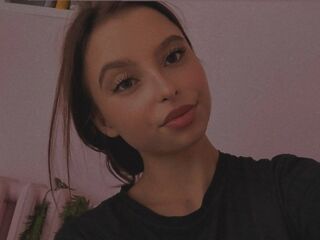 cam girl masturbating with vibrator SweetOlivia