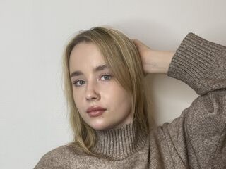 girl chatroom TeishaCaram