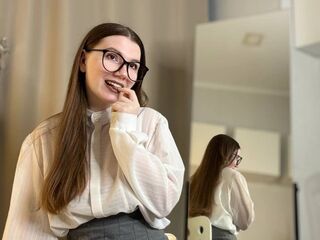 naked cam girl masturbating with dildo TerraTrinh