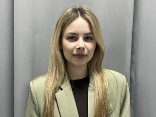 camgirl spreading pussy TerrySimp