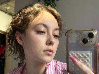 camgirl playing with sex toy ThuyThorstad