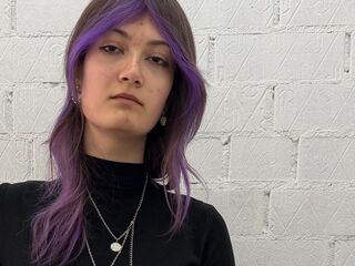 camslut fingering pussy TieshaKresha