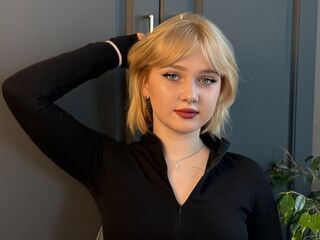 striptease cam UdelaGoodhart