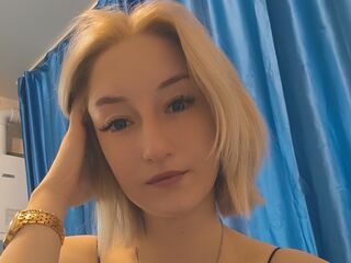 naughty cam girl VedaLakes