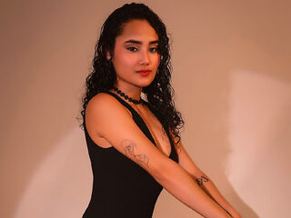 live webcam model ZelynNoir